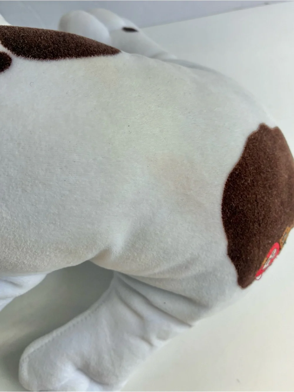 Vintage 80s White Brown Floppy Eared Pound Puppy Plush Collar
